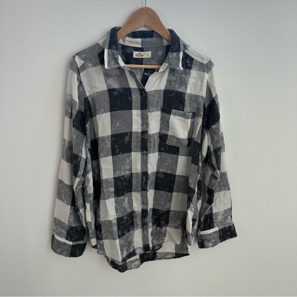 Hollister Grey and white plaid shirt NWT SIze L